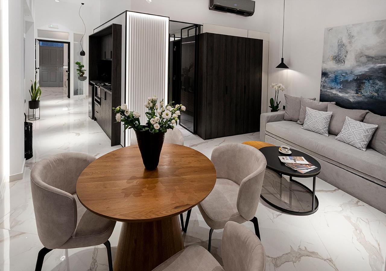 Maison 36 Villa In The Center Of Psyri เอเธนส์ ภายนอก รูปภาพ